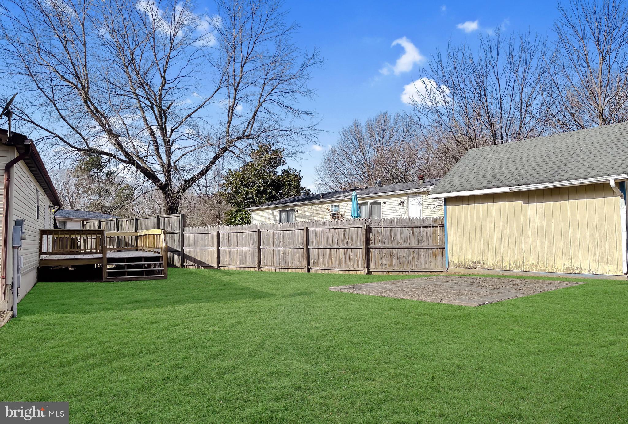 45908 South Springsteen Court California, MD 20619 - Photo 41 of 44 Large Back and Side Yards