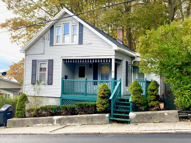 $180,000 | 31 Brunswick Avenue, Troy, NY 12180