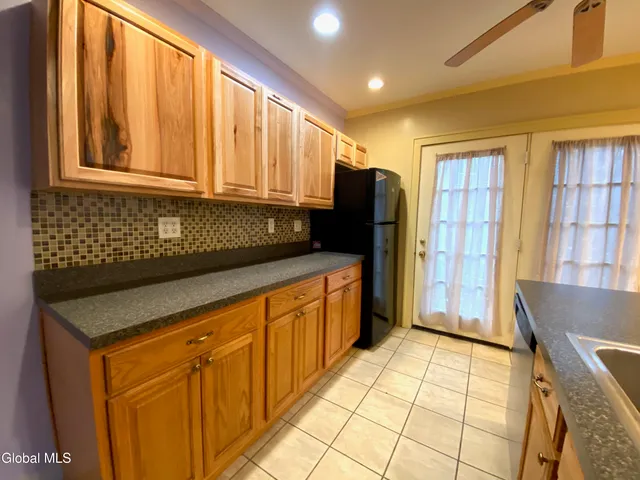 $180,000 | 31 Brunswick Avenue, Troy, NY 12180