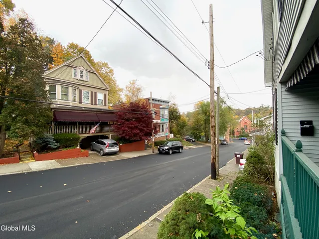 $180,000 | 31 Brunswick Avenue, Troy, NY 12180