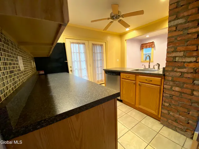 $180,000 | 31 Brunswick Avenue, Troy, NY 12180