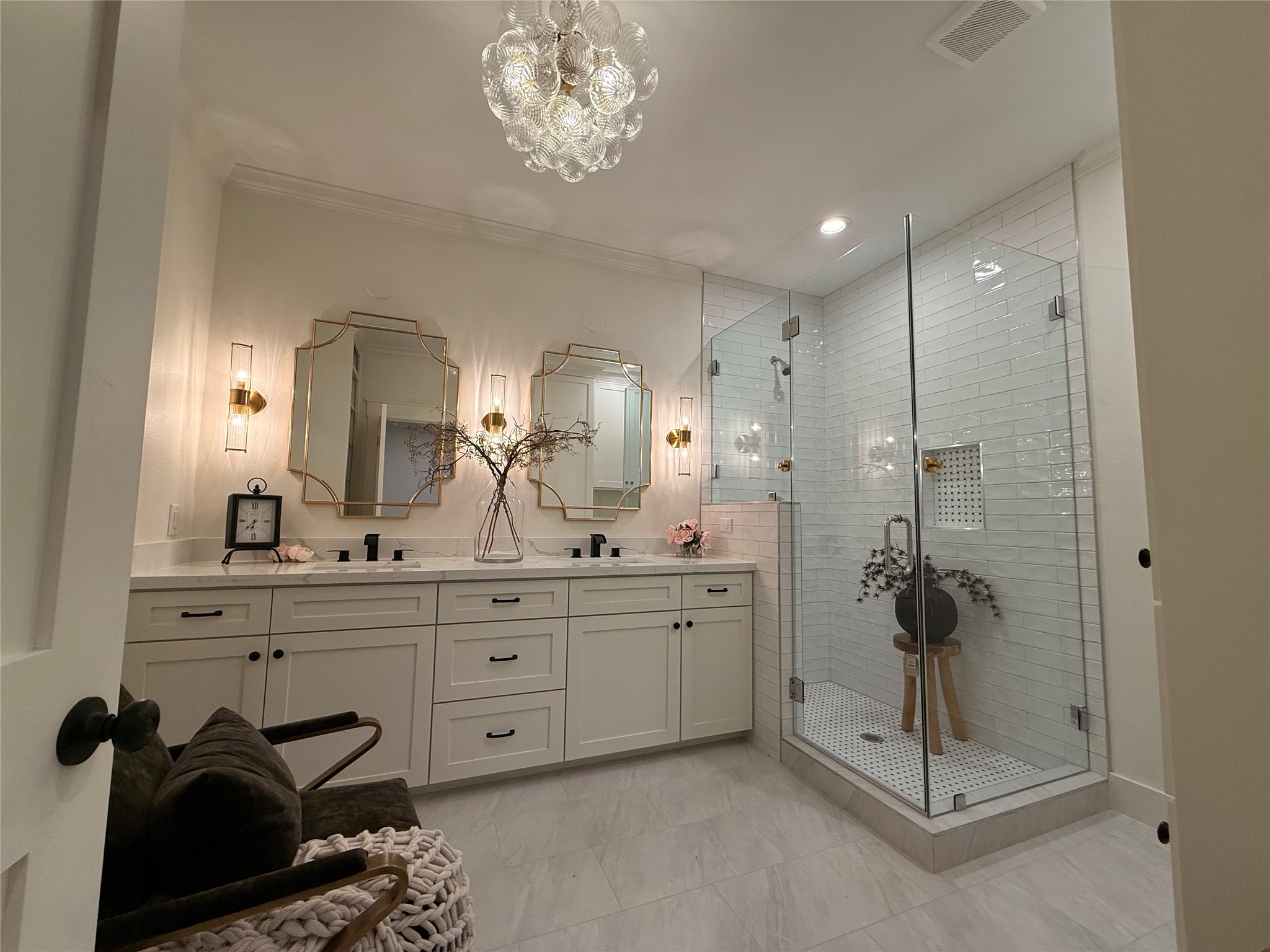 407 Harris Road Highlands, TX 77562 - Photo 20 of 32 a spacious bathroom with double sink and a mirror
