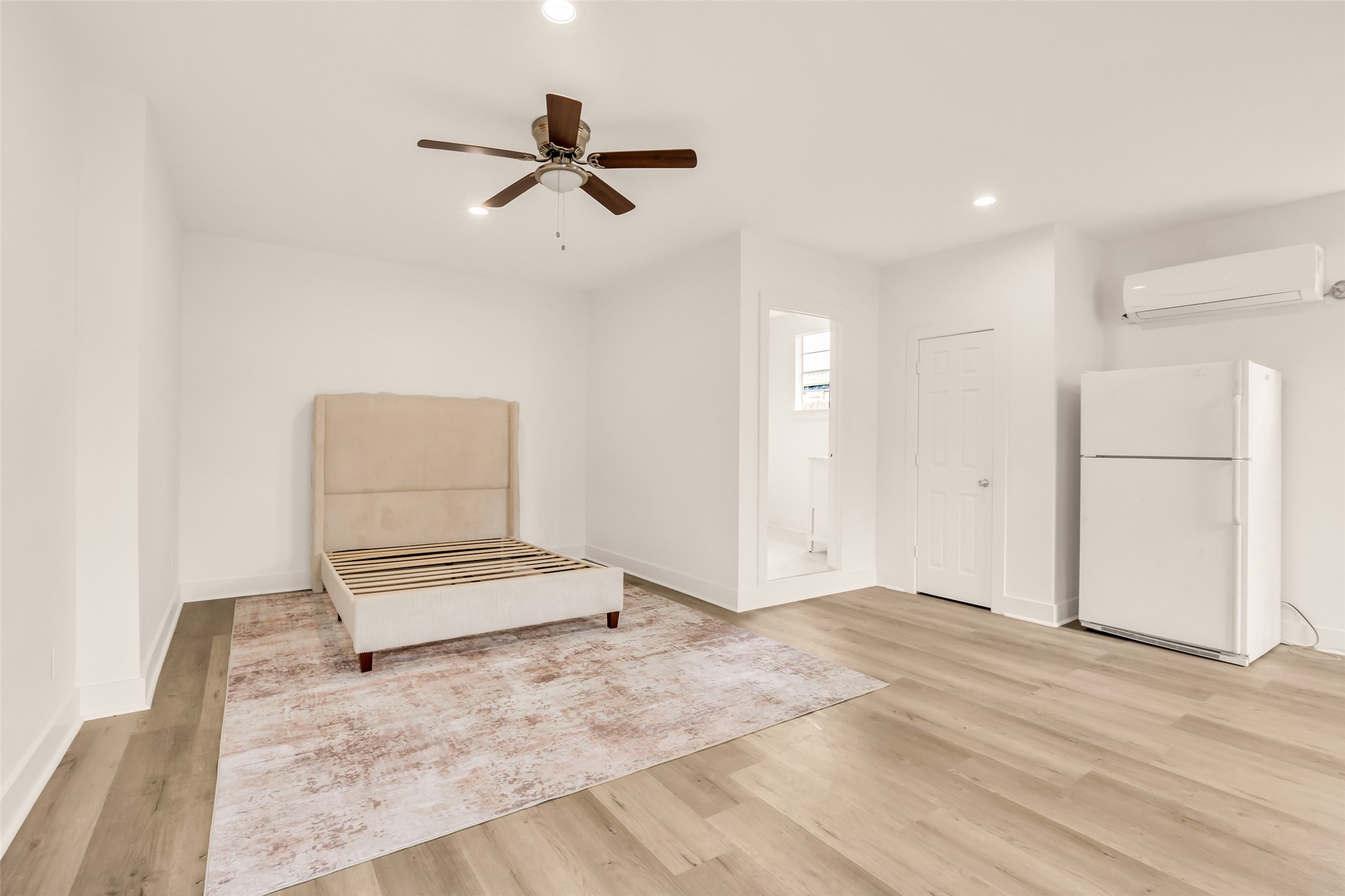 407 Harris Road Highlands, TX 77562 - Photo 30 of 32 a view of room with a ceiling fan