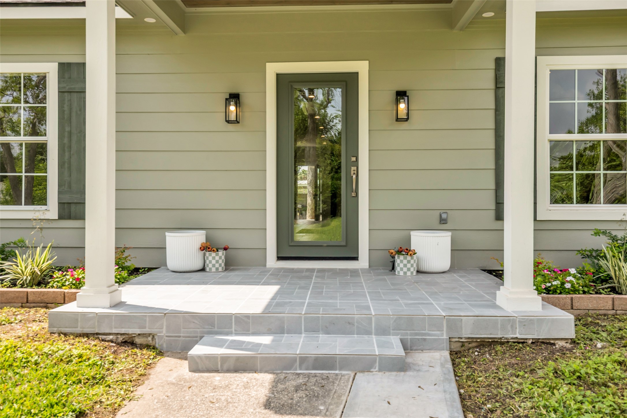 407 Harris Road Highlands, TX 77562 - Photo 4 of 32 a view of a entryway door front of house