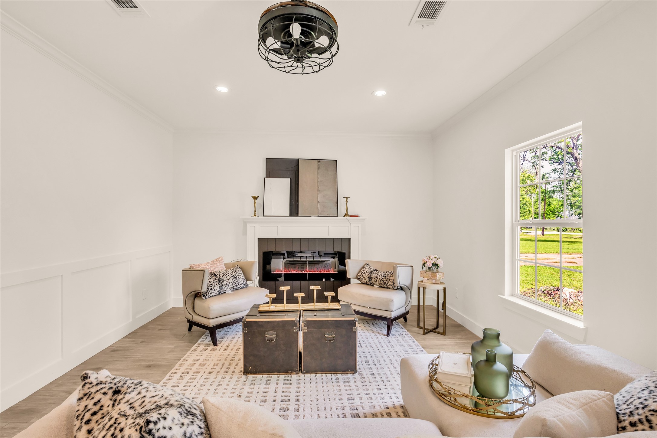 407 Harris Road Highlands, TX 77562 - Photo 6 of 32 a living room with furniture and a fireplace