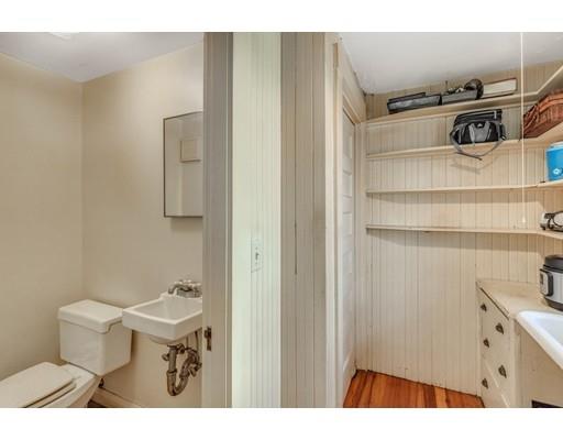 22 Ross Road Swampscott, MA 01907 - Photo 16 of 29 Gallery Image 16