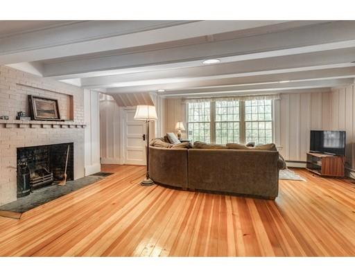 22 Ross Road Swampscott, MA 01907 - Photo 8 of 29 Gallery Image 8