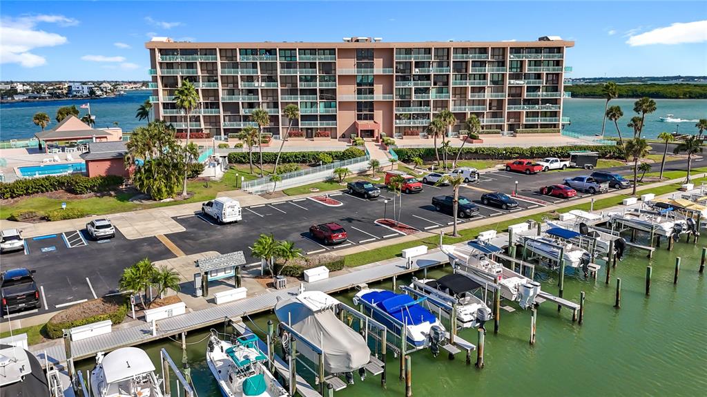 1 Key Capri, Unit 201E Treasure Island, FL 33706 - Photo 4 of 100