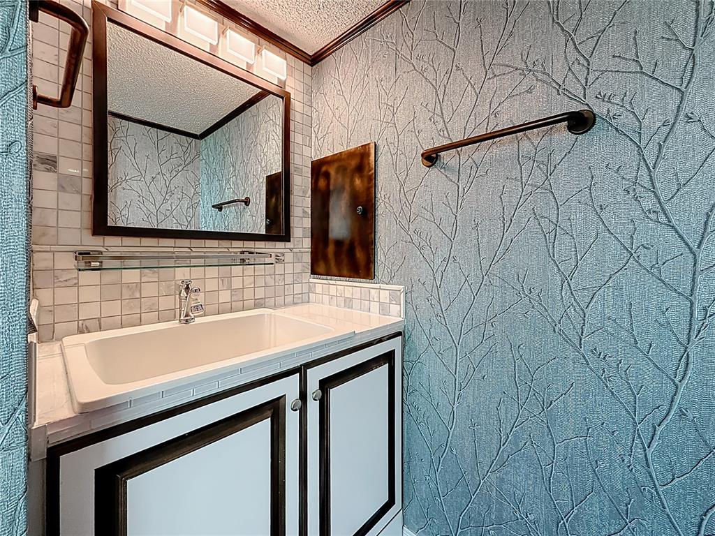1 Key Capri, Unit 201E Treasure Island, FL 33706 - Photo 51 of 100