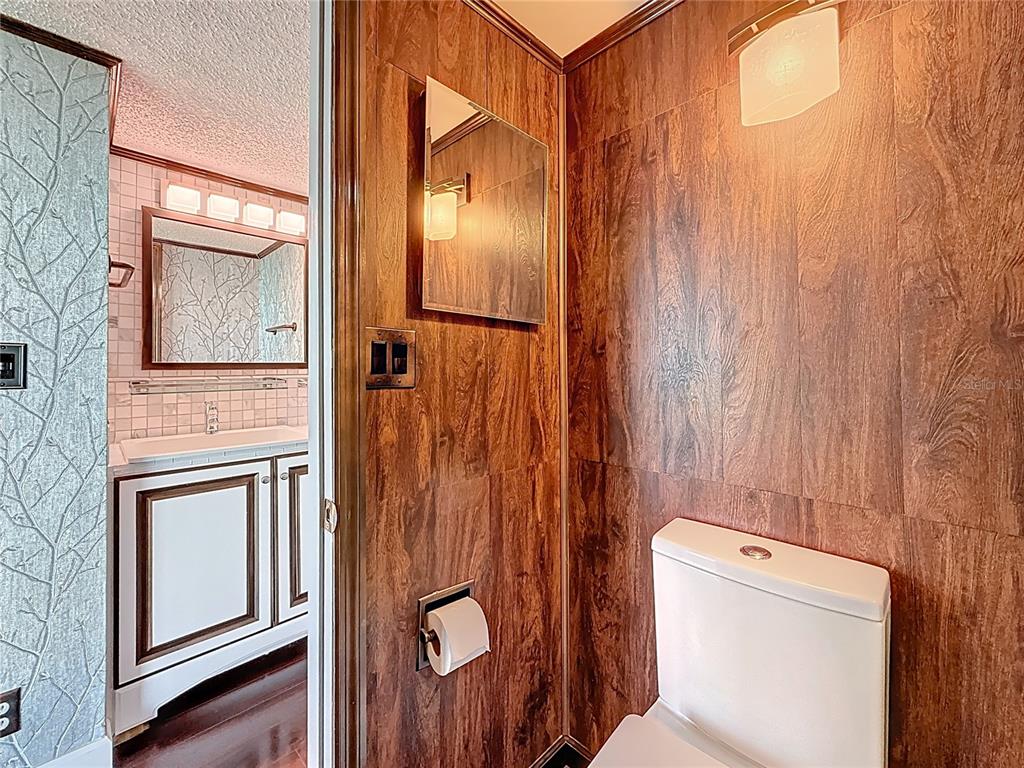 1 Key Capri, Unit 201E Treasure Island, FL 33706 - Photo 54 of 100