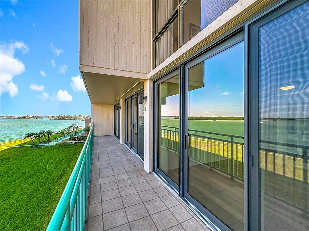 1 Key Capri, Unit 201E Treasure Island, FL 33706 - Photo 97 of 100