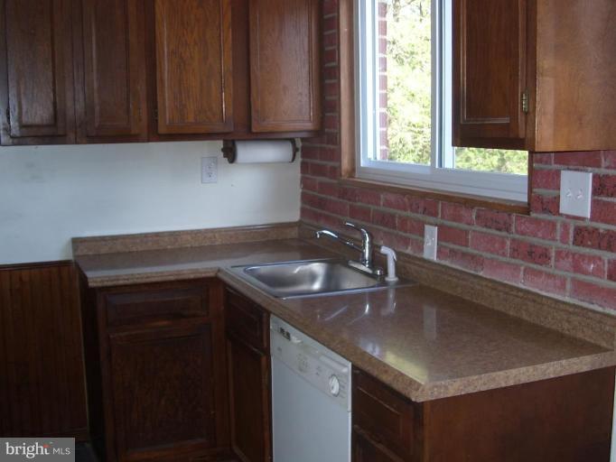 4005 Randolph Road Silver Spring, MD 20906 - Photo 1 of 28 Kitchen