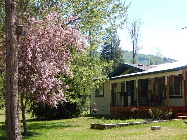 192 Alberta Road Cusick, WA 99119 - Photo 2 of 17