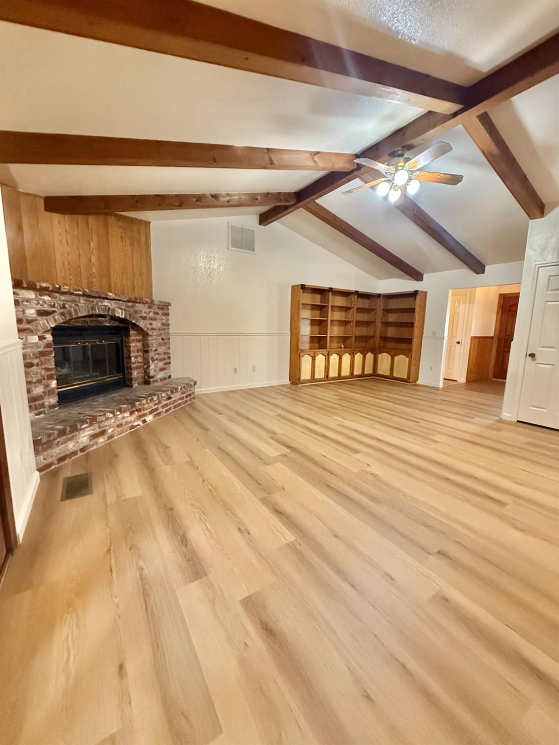 2524 B&B Boulevard Merced, CA 95348 - Photo 8 of 26 a view of a livingroom with a fireplace