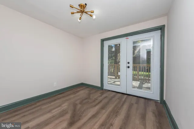 $295,000 | 519 North Carrollton Avenue, Baltimore, MD 21223