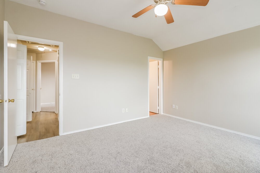 12531 Roxdale Ridge Drive Houston, TX 77044 - Photo 10 of 16