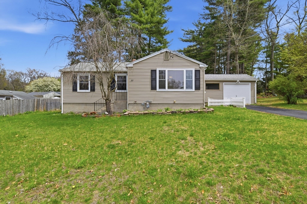 33 Overhill Drive Springfield, MA 01129 - Photo 1 of 31