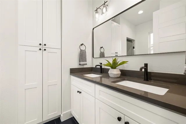 $599,000 | 1700 Pennsylvania Avenue, Austin, TX 78702