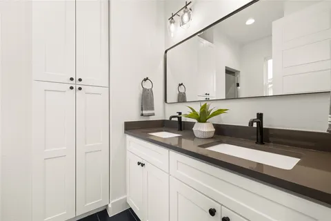 $599,000 | 1700 Pennsylvania Avenue, Austin, TX 78702