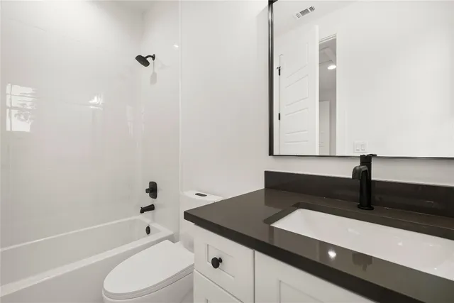 $599,000 | 1700 Pennsylvania Avenue, Austin, TX 78702