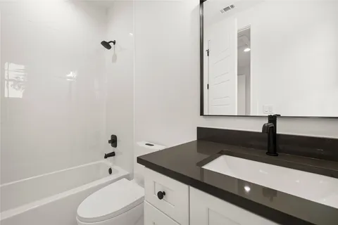 $599,000 | 1700 Pennsylvania Avenue, Austin, TX 78702