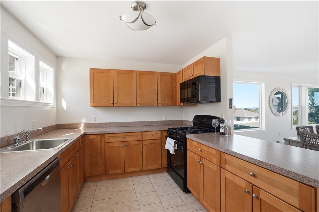 31 A Merrill Road Hull, MA 02045 - Photo 5 of 42