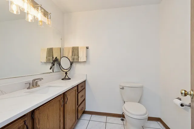 $575,000 | 8942 Birch Lane, Hickory Hills, IL 60457