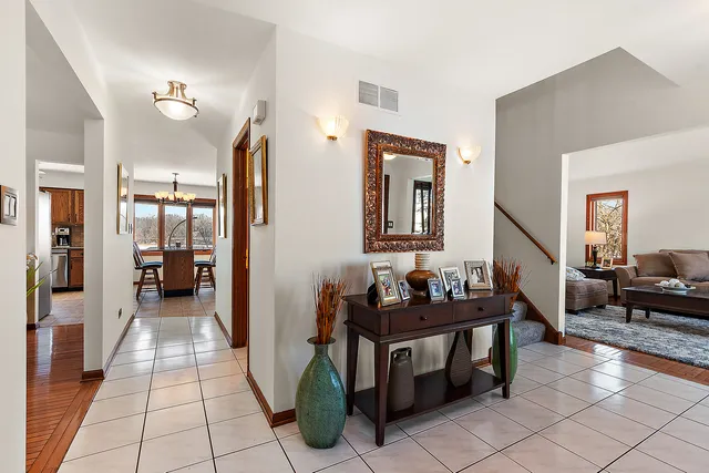 $575,000 | 8942 Birch Lane, Hickory Hills, IL 60457