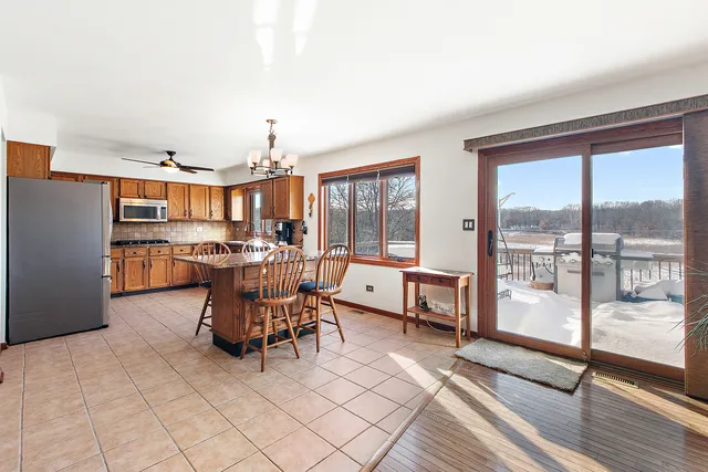 $575,000 | 8942 Birch Lane, Hickory Hills, IL 60457