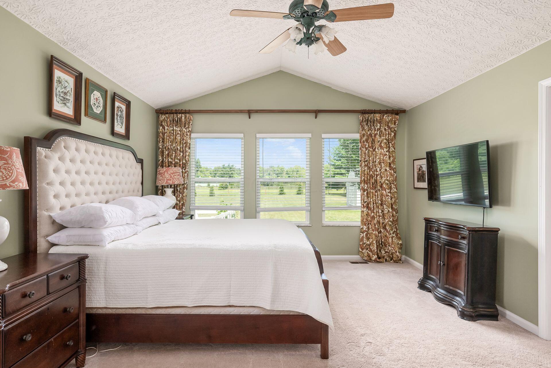 12685 Gorsuch Road Galena, OH 43021 - Photo 17 of 58 Owners Bedroom