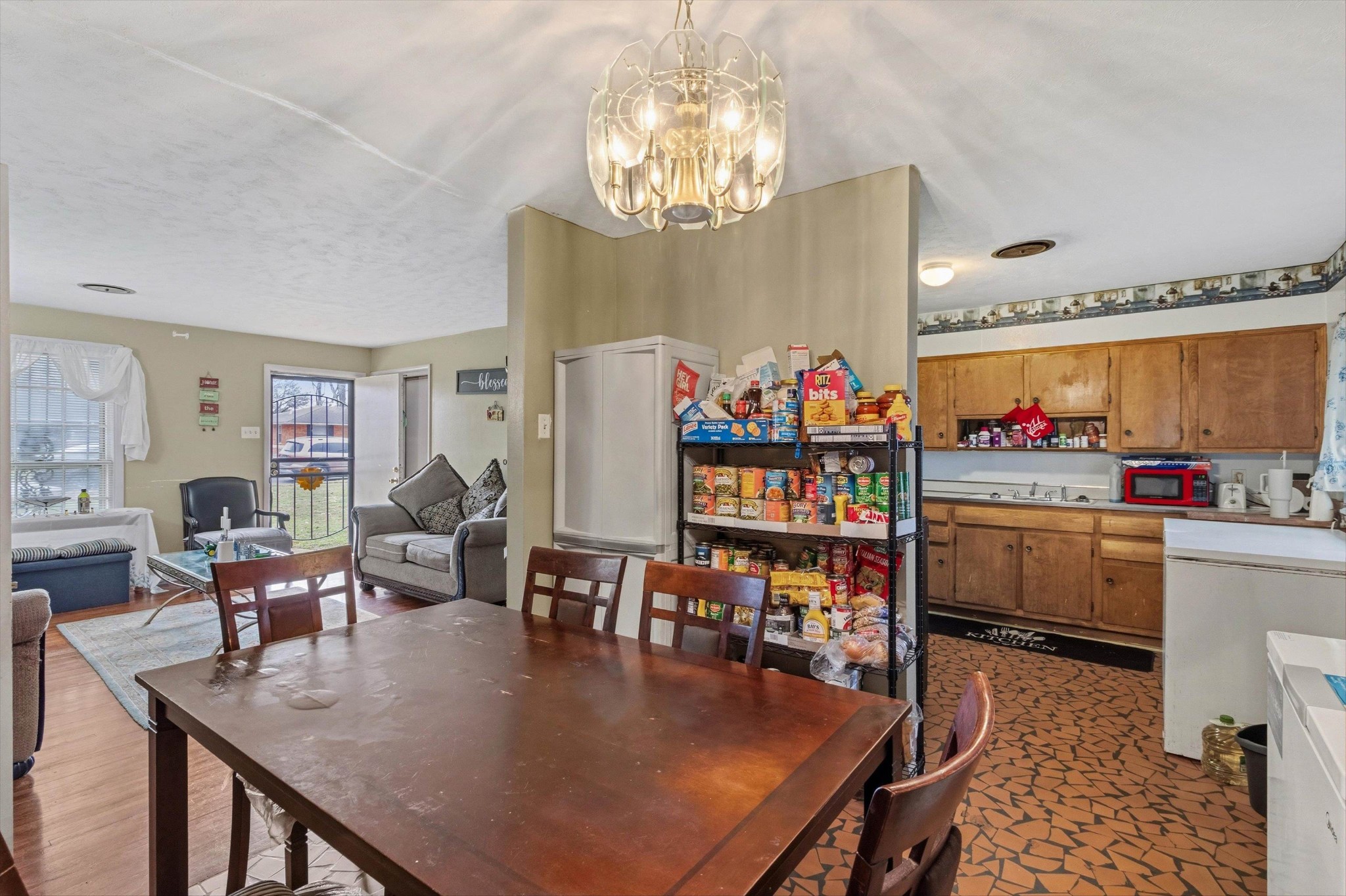 214 Ivan Road Memphis, TN 38109 - Photo 8 of 24