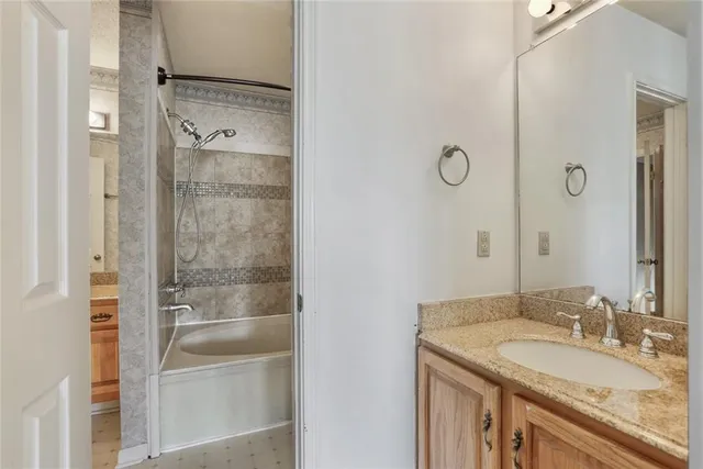 $218,500 | 1201 Audubon Trace, Unit 1201, Jefferson, LA 70121