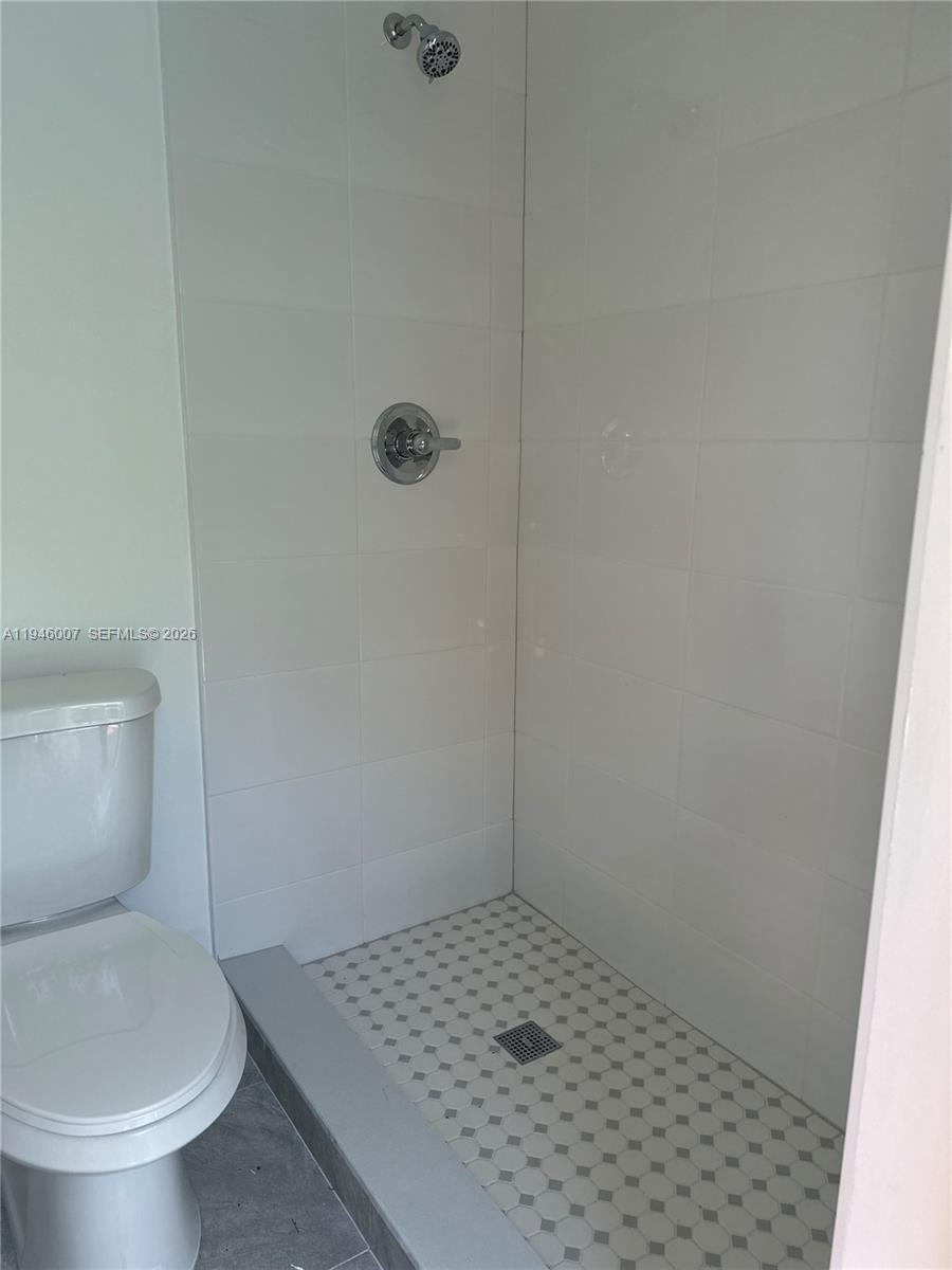 326 East 34th Street Hialeah, FL 33013 - Photo 15 of 26 a bathroom with a toilet
