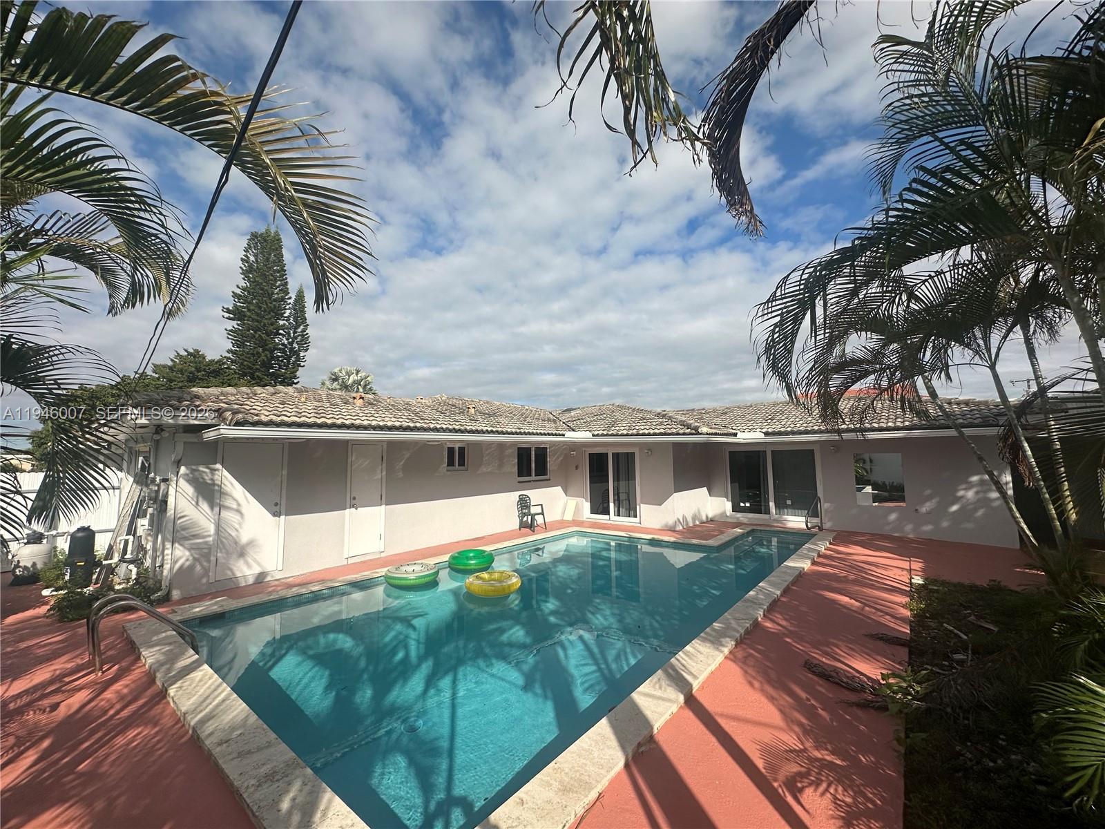 326 East 34th Street Hialeah, FL 33013 - Photo 20 of 26