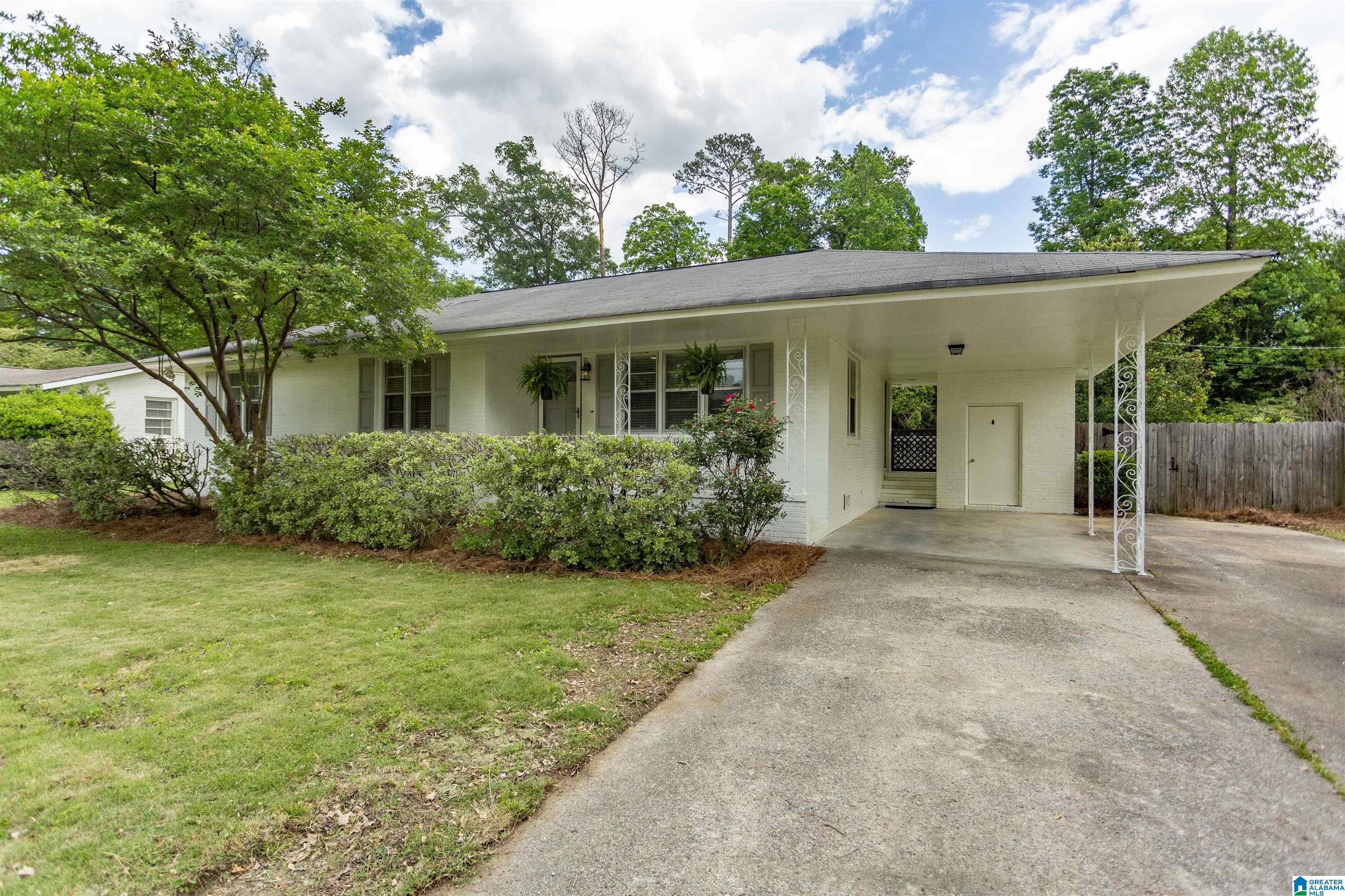 4021 Dolly Ridge Road Birmingham, AL 35243 - Photo 2 of 43