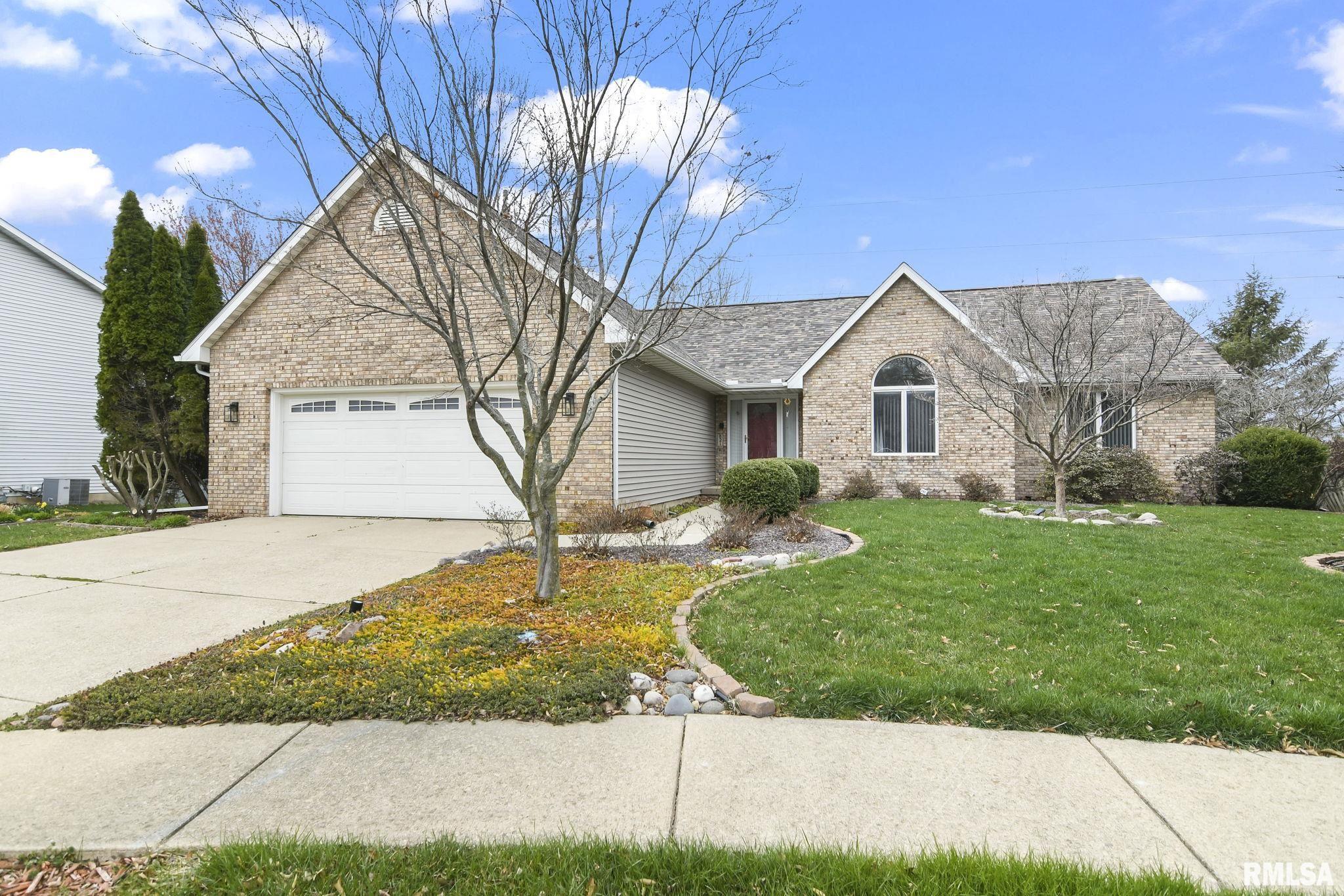 821 High Pointe Drive Springfield, IL 62702 - Photo 2 of 43