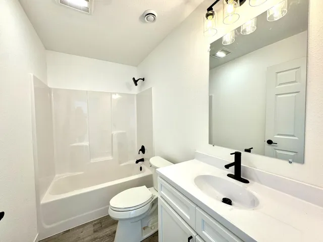 $229,000 | 514 Garfield Street Southeast, Warroad, MN 56763