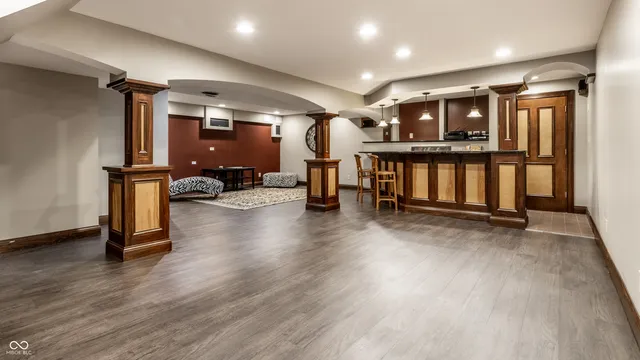 $635,000 | 7743 Camelback Drive, Indianapolis, IN 46250