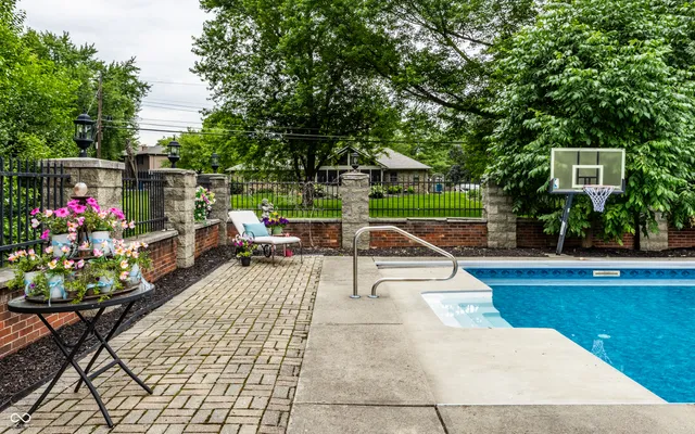 $635,000 | 7743 Camelback Drive, Indianapolis, IN 46250