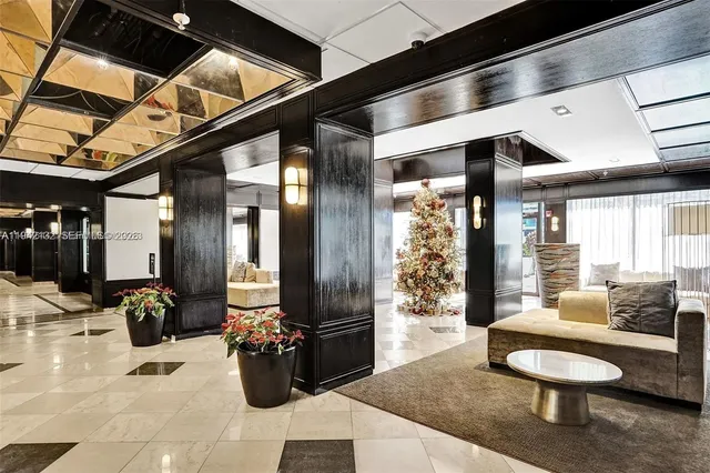 $3,000 | 600 Northeast 36th Street, Unit 1423, Miami, FL 33137