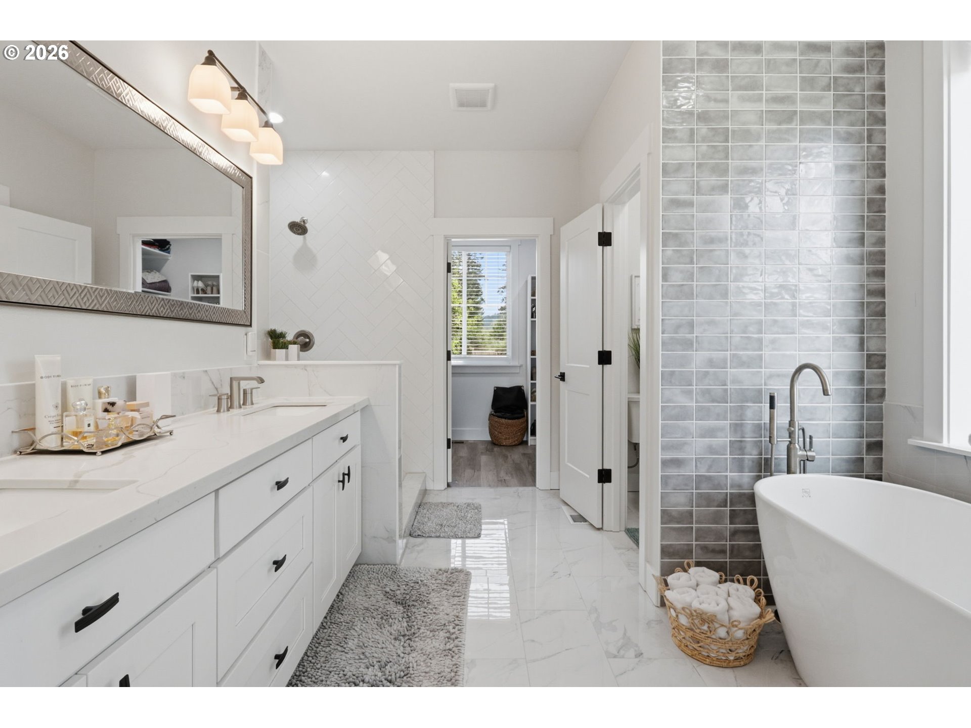 1226 Northwest Iman Loop Road Stevenson, WA 98648 - Photo 16 of 39 a bathroom with a sink a mirror and a shower