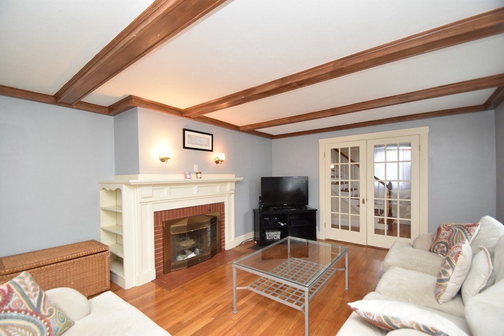 116 Hillside Road Braintree, MA 02184 - Photo 3 of 18 Gallery Image 3