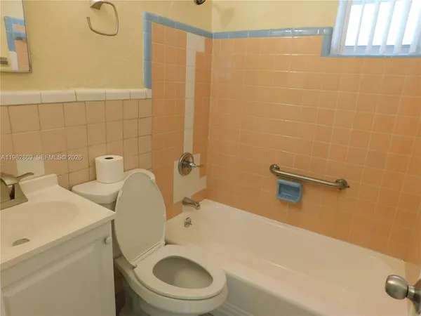 $2,450 | 10121 West Jessamine Street, Unit 10121, Miami, FL 33157