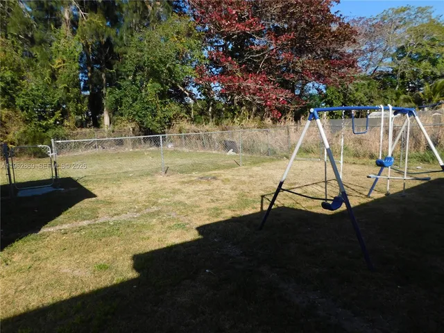 $2,450 | 10121 West Jessamine Street, Unit 10121, Miami, FL 33157