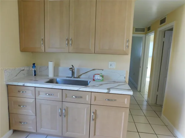 $2,450 | 10121 West Jessamine Street, Unit 10121, Miami, FL 33157