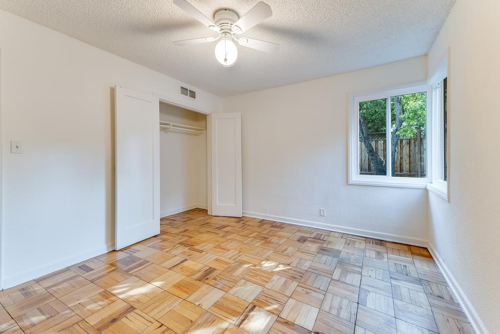 2620 Middlefield Road Palo Alto, CA 94306 - Photo 12 of 23