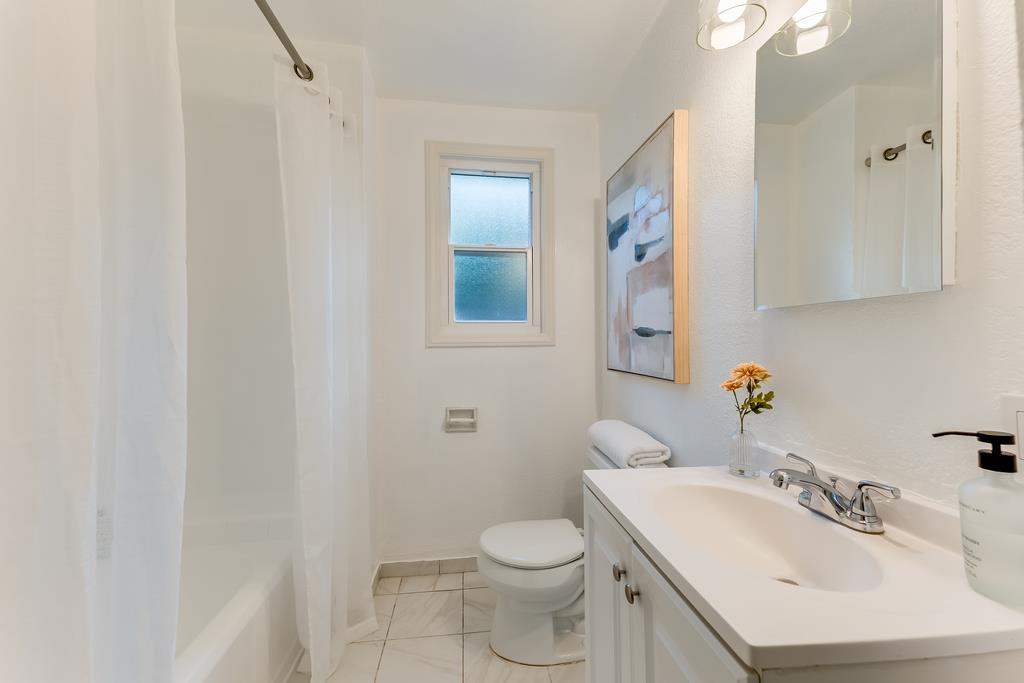 2620 Middlefield Road Palo Alto, CA 94306 - Photo 13 of 23