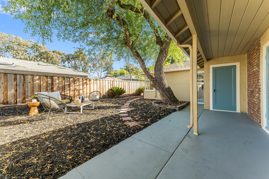 2620 Middlefield Road Palo Alto, CA 94306 - Photo 22 of 23