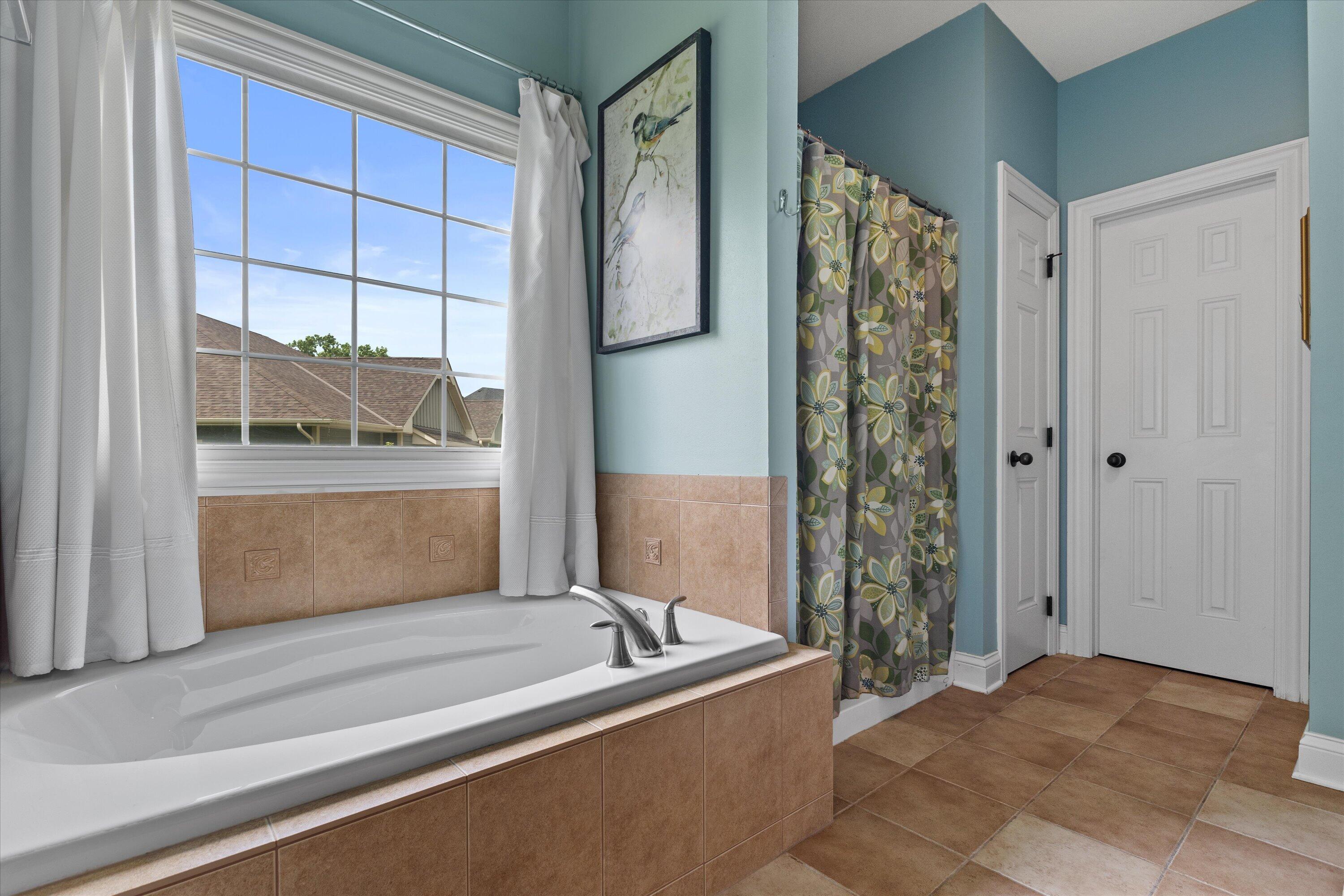 1822 Coach House Court Racine, WI 53406 - Photo 16 of 33 Primary Suite Bathroom