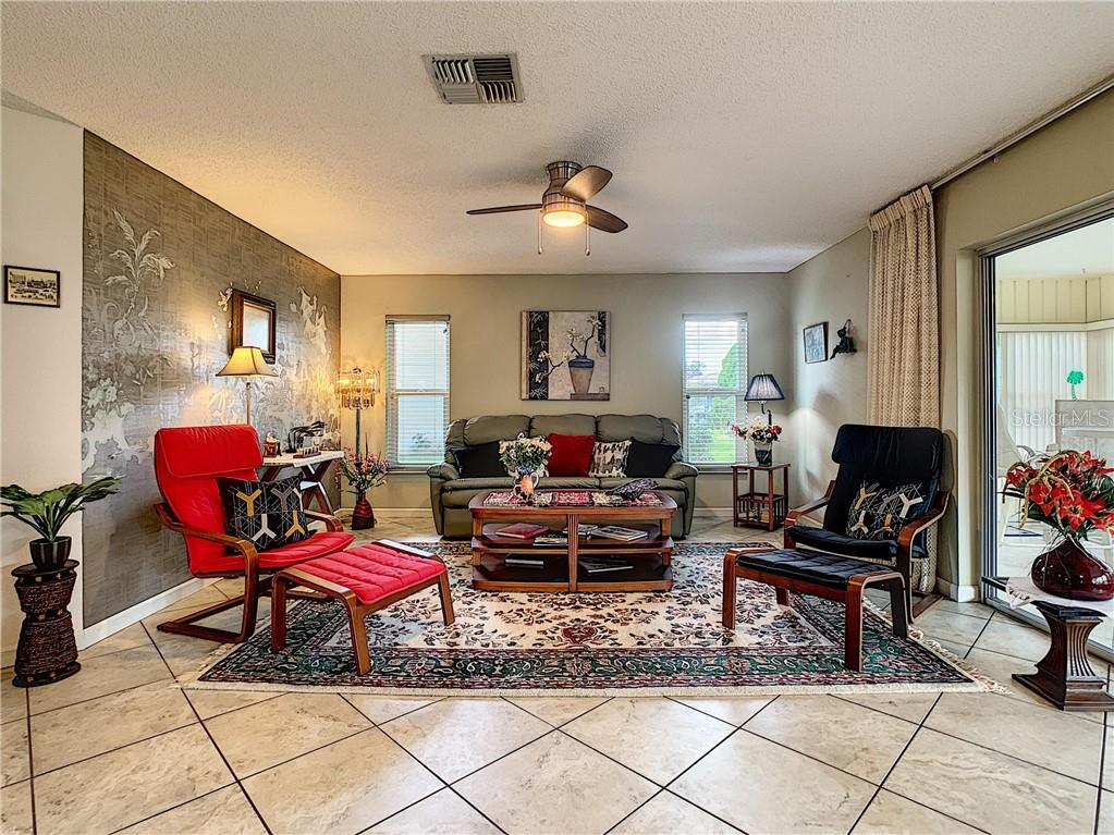 10715 Tonapa Loop Port Richey, FL 34668 - Photo 9 of 39 Gallery Image 9